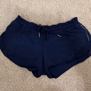 Lululemon Hotty Hot Lined Short 2.5”